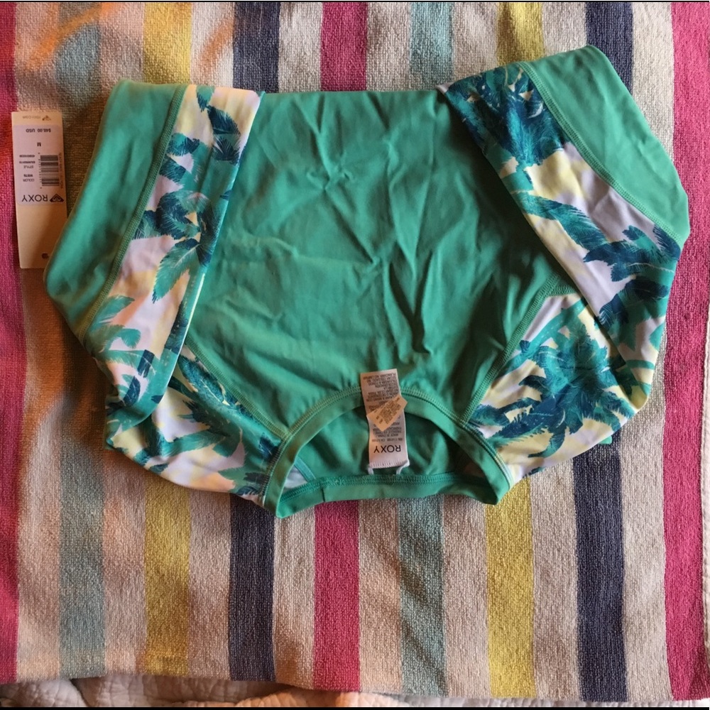 Roxy water shirt